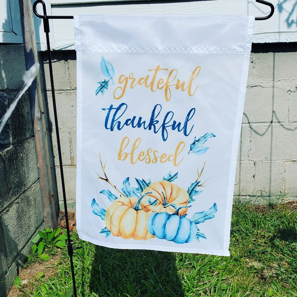 Thankful garden flag